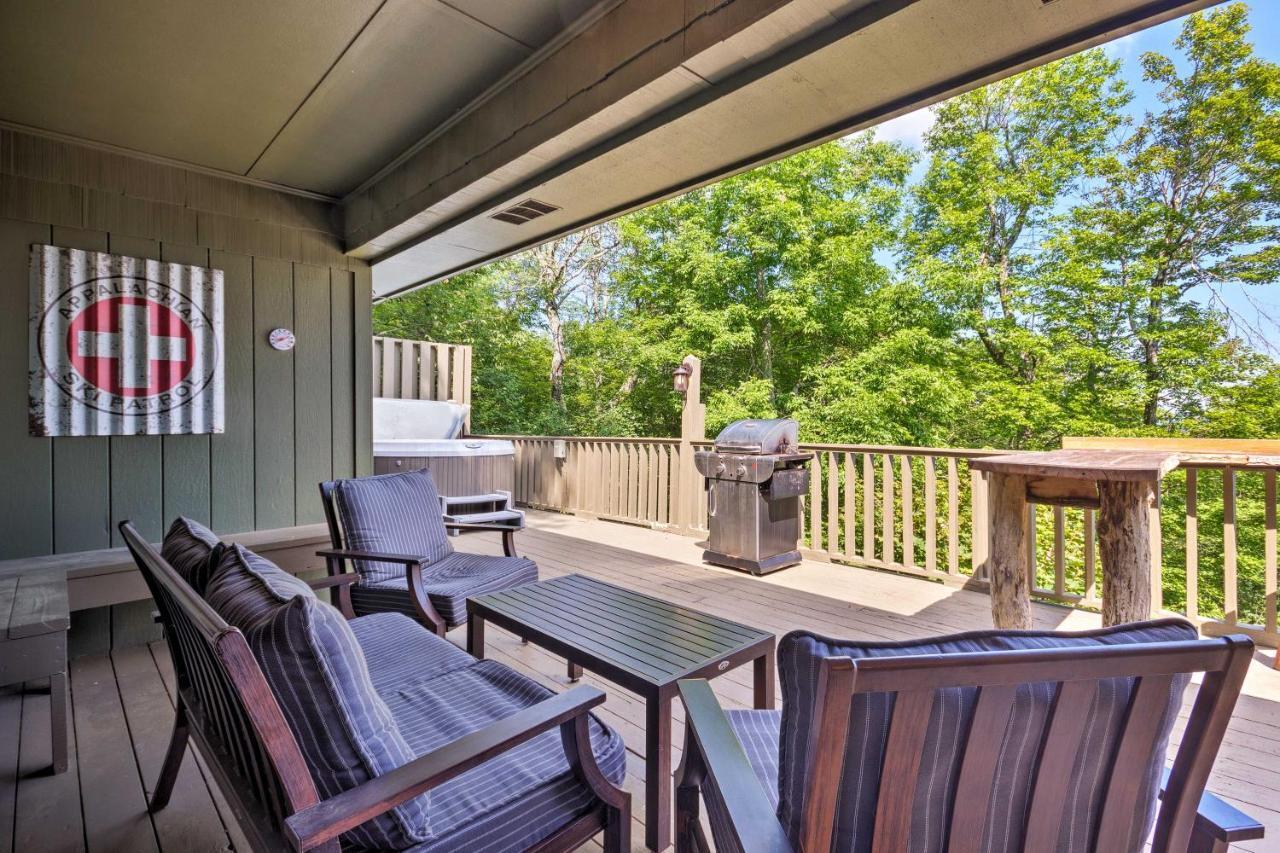 Cabin With Hot Tub And Mountain Views Less Than 5 Mi To Boone Blowing Rock Exterior photo