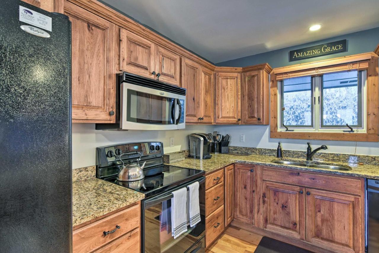 Cabin With Hot Tub And Mountain Views Less Than 5 Mi To Boone Blowing Rock Exterior photo