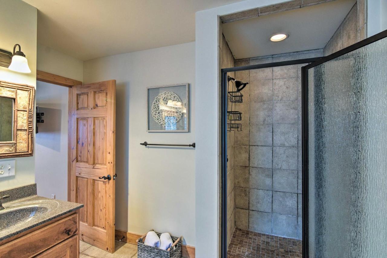 Cabin With Hot Tub And Mountain Views Less Than 5 Mi To Boone Blowing Rock Exterior photo